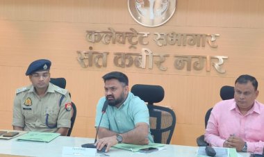 होली और जुमे की नमाज का समय तय:संतकबीरनगर में 14 मार्च को दोपहर 1 बजे तक होली, 2 बजे के बाद नमाज, डीएम बोले अराजक तत्वों पर होगी कड़ी कार्रवाई