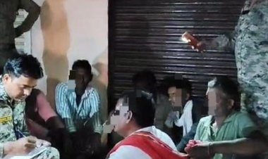 दतिया में जुआरियों पर शिकंजा:सिविल लाइन पुलिस ने 7 जुआरियों को पकड़ा, 2.69 लाख का माल जब्त