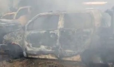 ISBT परिसर में खड़े ऑटो-कारों में लगी आग:लगभग 7 वाहन जले, यात्रियों में मचा हड़कंप, बड़ा हादसा होने से टला