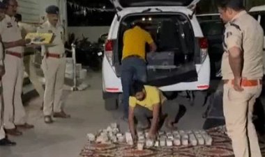 रायपुर में चेकिंग के दौरान पुलिस ने इनोवा कार से 1.66 करोड़ कैश बरामद किया