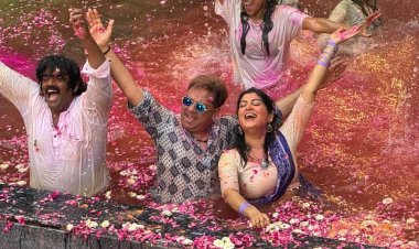 इंदौर के कलाकार का होली पर नया गाना:चिंतन बाकीवाला ने गाया गीत और ग्रुप के साथ एक्टिंग भी की