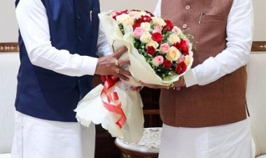 मुख्यमंत्री विष्णुदेव साय ने प्रधानमंत्री को सौंपा बस्तर के विकास का रोडमैप