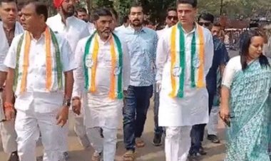 रायपुर जेल में कवासी से मिले, प्रदेश अध्यक्ष बदलने राजीव भवन में चल रही मीटिंग