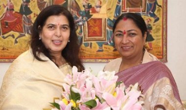 सरोज पांडेय से मिलने पहुंची मुख्यमंत्री रेखा गुप्ता