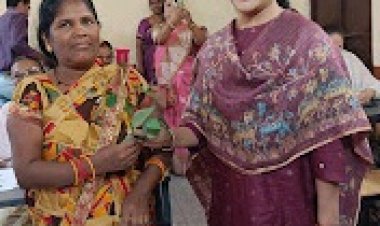 राष्ट्रव्यापी महापरीक्षा अभियान FLNAT  की आयोजन में लगभग 5 लाख शिक्षार्थियों ने भाग लिया शिक्षार्थियों का बैंड बाजा स्वागत द्वार तिलक फूल के साथ अभिनंदन