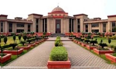 छत्तीसगढ़ हाई कोर्ट का बड़ा फैसला: 2006 से पहले रिटायर कर्मचारियों को मिलेगा पेंशन लाभ