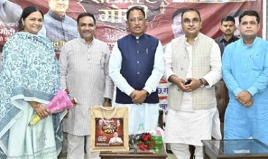 सौगात-ए-मोदी : 500 जरूरतमंदों को मिला ईद का उपहार