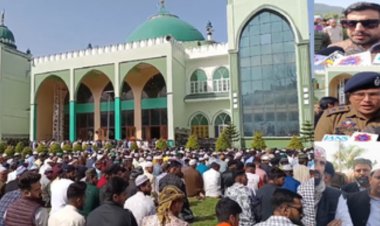 राजौरी: ईद-उल-फितर का शानदार जश्न, सबसे बड़ी ईदगाह पर हजारों ने अदा की नमाज