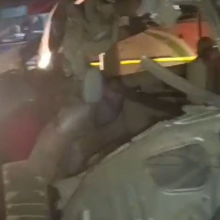 खरगोन की कुंदा नदी में बहकर आई जलकुंभी:नौका विहार बंद, 5 साल में सौंदर्यीकरण पर खर्च हुए 5 करोड़ रुपए