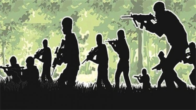 छत्तीसगढ़ के सुकमा में सुरक्षाबलों और नक्सलियों के बीच मुठभेड़