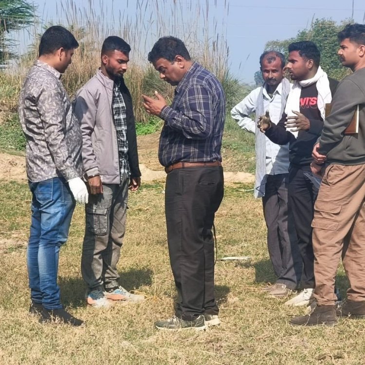 कानपुर में पड़ोसियों पर युवक को गायब करने का आरोप:दोस्त की हत्या और दो साथियों की पिटाई के बाद से लापता