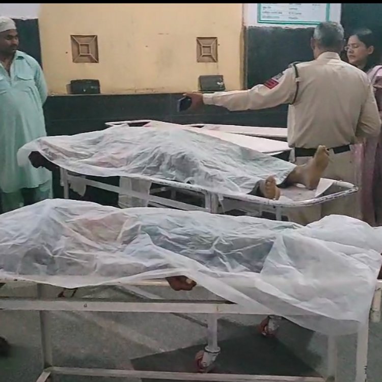 टैंकर ने बाइक को मारी टक्कर, 200 मीटर तक घसीटा:दो की मौके पर मौत; एक गंभीर घायल; भीड़ ने ड्राइवर को पीटा