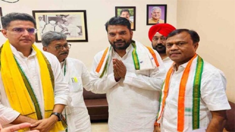 पार्षद आकाश तिवारी की कांग्रेस में वापसी