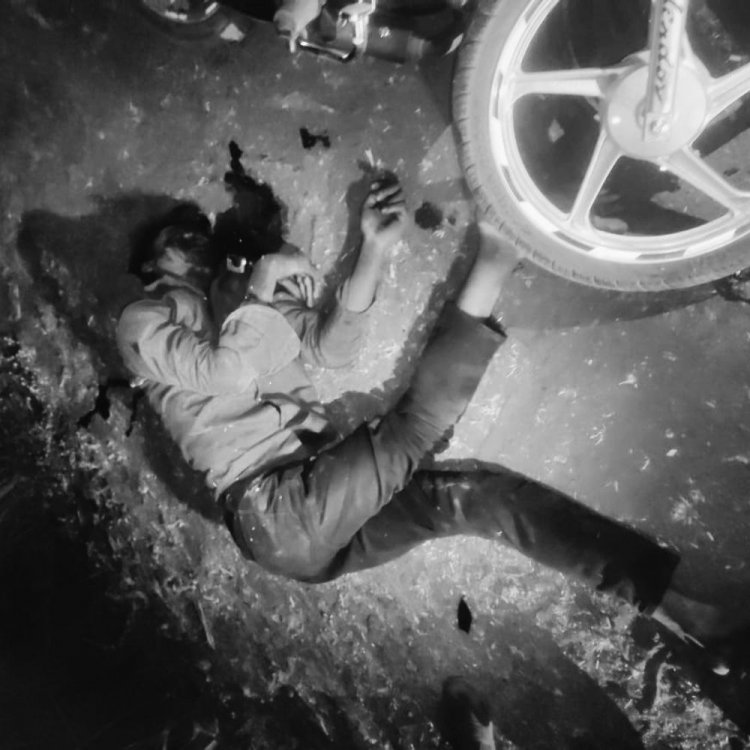 शिवपुरी में ट्रैक्टर-ट्रॉली और बाइक की टक्कर:एक युवक की मौत, दो घायल; ड्राइवर के खिलाफ मामला दर्ज