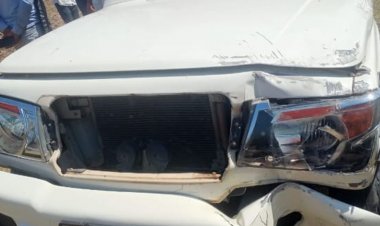 रीवा में अनियंत्रित बोलेरो बिजली के खंभे से टकराई:घायल युवक की मौत, रीवा से सीधी जा रहा था; स्थानीय लोगों ने दी पुलिस को सूचना