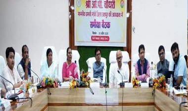 रायपुर : वित्त मंत्री ओपी चौधरी ने जशपुर जिले के विकास कार्यों के प्रगति की समीक्षा की