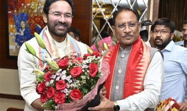 मुख्यमंत्री विष्णु देव साय ने छत्तीसगढ़ के प्रवास पर आए केंद्रीय कोयला एवं खान मंत्री जी. किशन रेड्डी से सौजन्य मुलाकात की