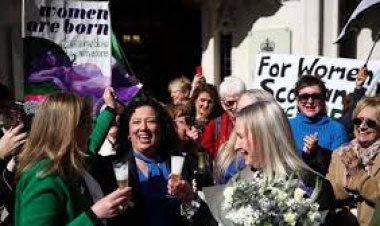 'महिला' की क़ानूनी परिभाषा क्या हो? यूके के सुप्रीम कोर्ट का फ़ैसला आया