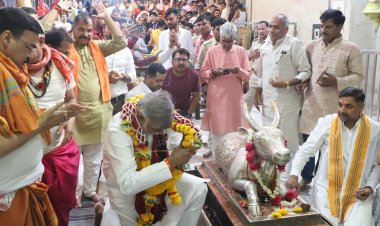 मंत्री प्रहलाद पटेल ने बाबा महाकाल के किए दर्शन:बोले- अब दुनिया स्वीकार कर रही है भारत का वैभव