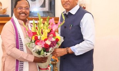 मंत्री राम विचार नेताम ने केंद्रीय मंत्री डॉ. मंडाविया से दिल्ली में की सौजन्य मुलाकात