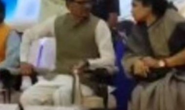 भोपाल में प्रधानमंत्री रोजगार मेले में पहुंचे केंद्रीय कृषि मंत्री:शिवराज ने सौंपे नियुक्ति पत्र, पीएम ने किया वर्चुअली संबोधित