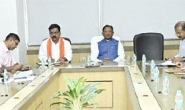 मुख्यमंत्री विष्णुदेव साय ने पंचायत एवं ग्रामीण विकास विभाग के कार्यों की गहन समीक्षा की