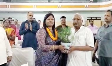 निगम के पहले सामान्य सभा में पहुंचे सांसद चिंतामणि कहा- दोनों हाथों से बजेगी ताली तभी होगा विकास