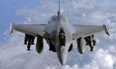 Pak मीडिया का दावा- राफेल ने कश्मीर के हवाई क्षेत्र में भरी उड़ान, पाकिस्तानी वायुसेना भी अलर्ट पर