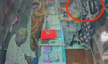 छत्तीसगढ़ में महिलाओं ने नकली सोना देकर असली लिया