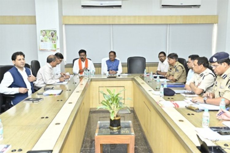 मुख्यमंत्री विष्णु देव साय ने गृह विभाग की ली समीक्षा बैठक