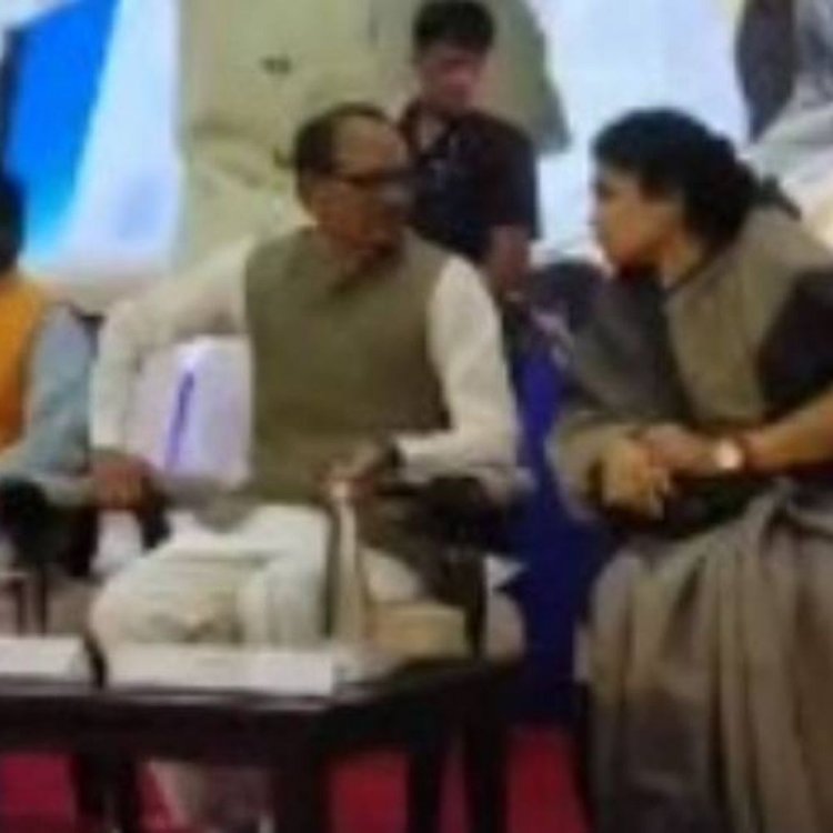 भोपाल में प्रधानमंत्री रोजगार मेले में पहुंचे केंद्रीय कृषि मंत्री:शिवराज ने सौंपे नियुक्ति पत्र, पीएम ने किया वर्चुअली संबोधित