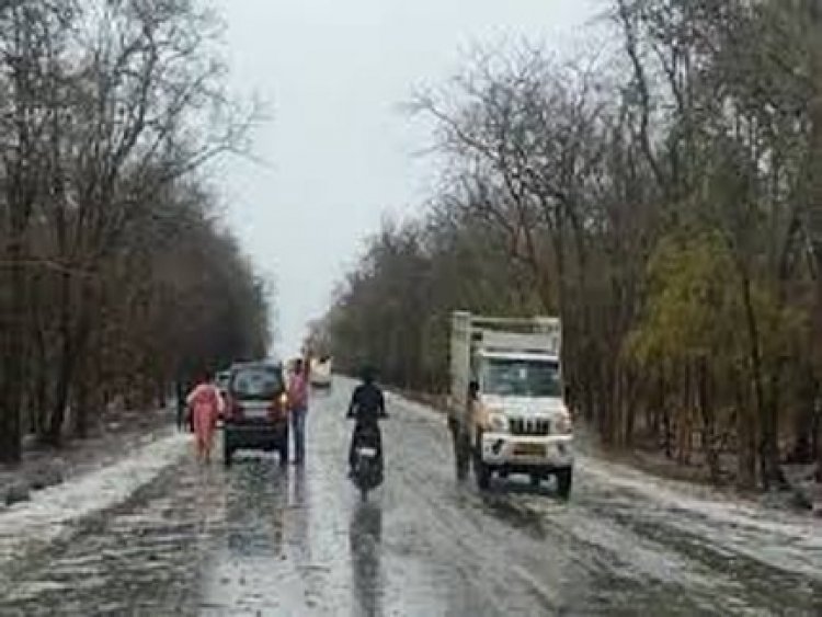छत्तीसगढ़ के कई हिस्सों में झमाझम बारिश, ओले भी गिरे