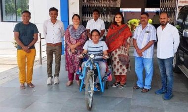 सुशासन तिहार : बैटरी चलित ट्रायसिकल मिलने से विकास की राह हुई आसान