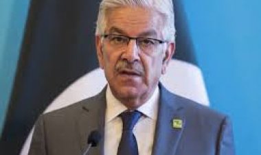 भारत के हमले पर पाकिस्तान के रक्षा मंत्री क्या बोले?