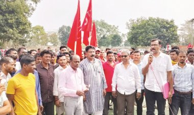 9 सूत्रीय मांग को लेकर मजदूरों का सांकेतिक धरना-प्रदर्शन