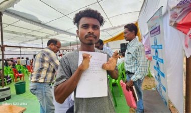 दिव्यांग ने सरकार से लगाई मदद की गुहार…हाथ में पूरी उंगलियां नहीं, इसलिए नहीं बन रहा आधार कार्ड, न योजनाओं का लाभ मिल रहा न ही कॉलेज में भर्ती…