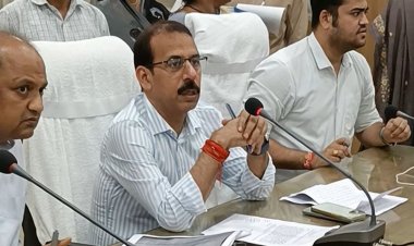 सिंगरौली महोत्सव में आदित्य नारायण, अभिजीत सावंत देंगे प्रस्तुति:चुन कुमारी स्टेडियम में होगा समारोह, कलेक्टर ने दी 4 दिवसीय कार्यक्रम की जानकारी