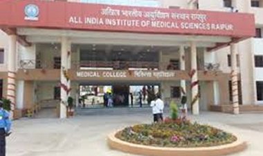 रायपुर AIIMS के डॉक्टर से महिला ने ठगे 46 लाख