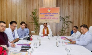 स्वास्थ्य मंत्री श्याम बिहारी जायसवाल की अध्यक्षता में रायपुर दंत चिकित्सा महाविद्यालय में स्वशासी समिति की बैठक संपन्न, जनकल्याणकारी निर्णयों पर लगी मुहर