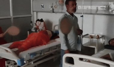 सतना जिला अस्पताल में परिजन ला रहे कूलर-पंखे:एक महीने से बंद है आईसीयू का एसी; मरीजों का हाल-बेहाल