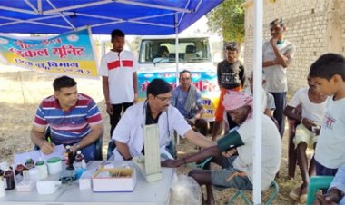 छत्तीसगढ़ के 10 जिलों में आयुष विभाग की अनूठी पहल, ग्रामीणों को मिल रही निःशुल्क औषधियाँ