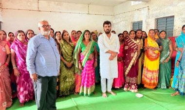 वोकल फॉर लोकल’ की भावना को देवरबीजा में मिला जीवन, खादी केंद्र बना ग्रामीण आत्मनिर्भरता का उदाहरण