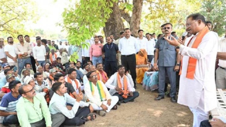 कोरिया पहुंचे CM साय, स्कूल प्रांगण में लगाया चौपाल, सौगातों की लगाई झड़ी…