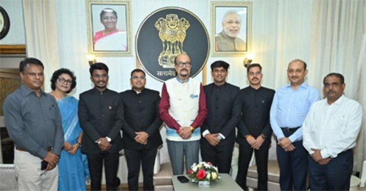 मानवीय संवेदनाओं के साथ कार्य करें - डेका