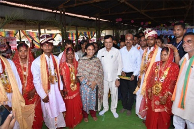 मुख्यमंत्री कन्या विवाह योजना के तहत 48 जोड़े परिणय सूत्र में बंधे