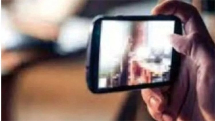 आपत्तिजनक वीडियो प्रसारित होने के बाद डॉक्टर ने फांसी लगाकर आत्महत्या कर ली