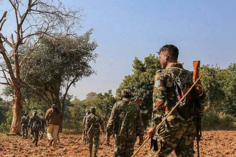 अबूझमाड़ के जंगलों में 30 नक्सली ढेर, छत्तीसगढ़ में सुरक्षाबलों का बड़ा ऑपरेशन, 1 करोड़ के इनामी वसवा राजू मारा गया