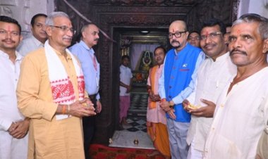 राज्यपाल डेका ने राजीव लोचन का किया दर्शन