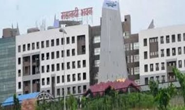 पांच आईएएस अधिकारियों के प्रभार में बदलाव