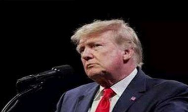 आव्रजन नीति हंगामे के बीच ट्रम्प का यात्रा प्रतिबंध लागू